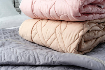 Diferencia entre cubrecama y edredón, ¿cuál elegir para tu dormitorio?