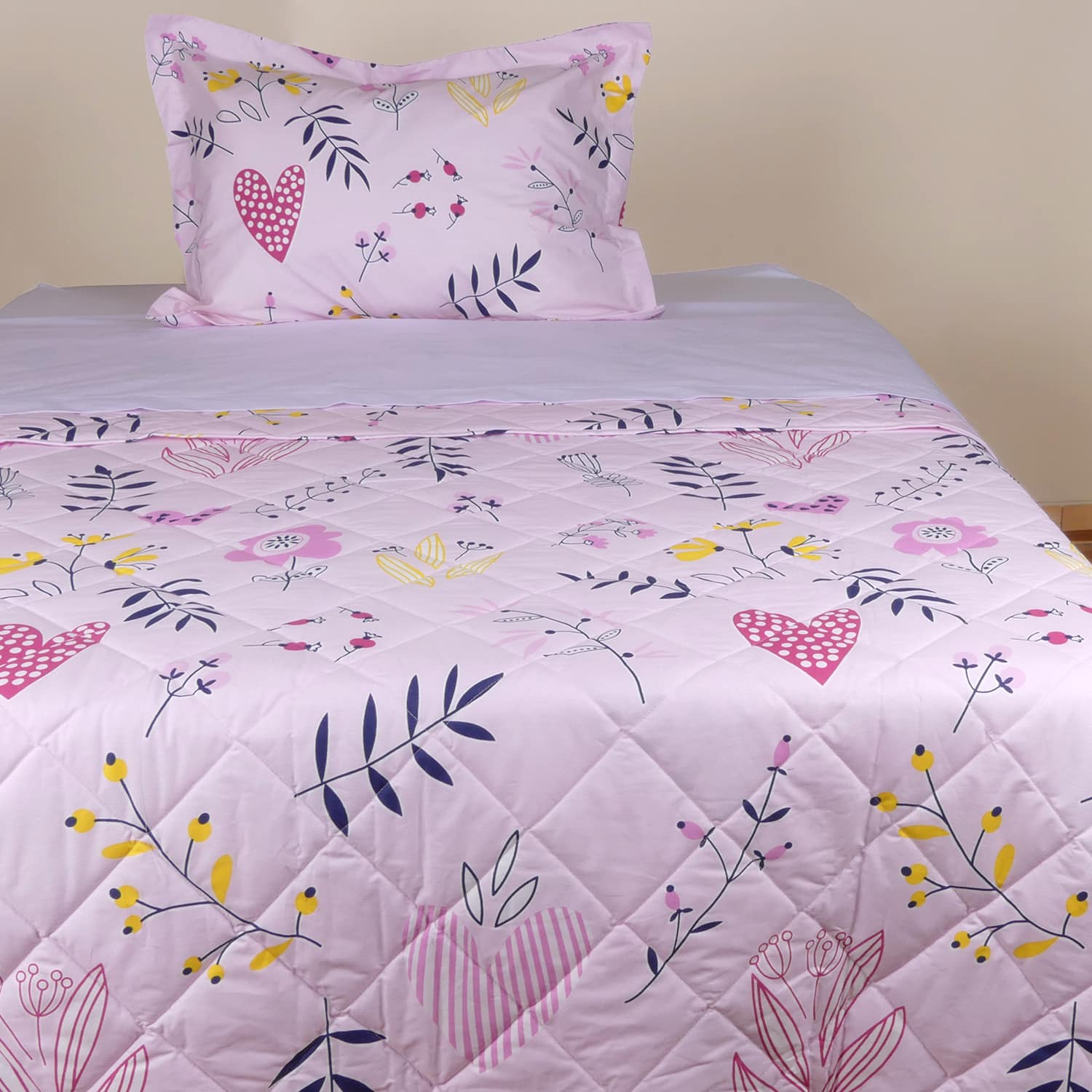 Cubrecama Antialérgico Corazones Rosa