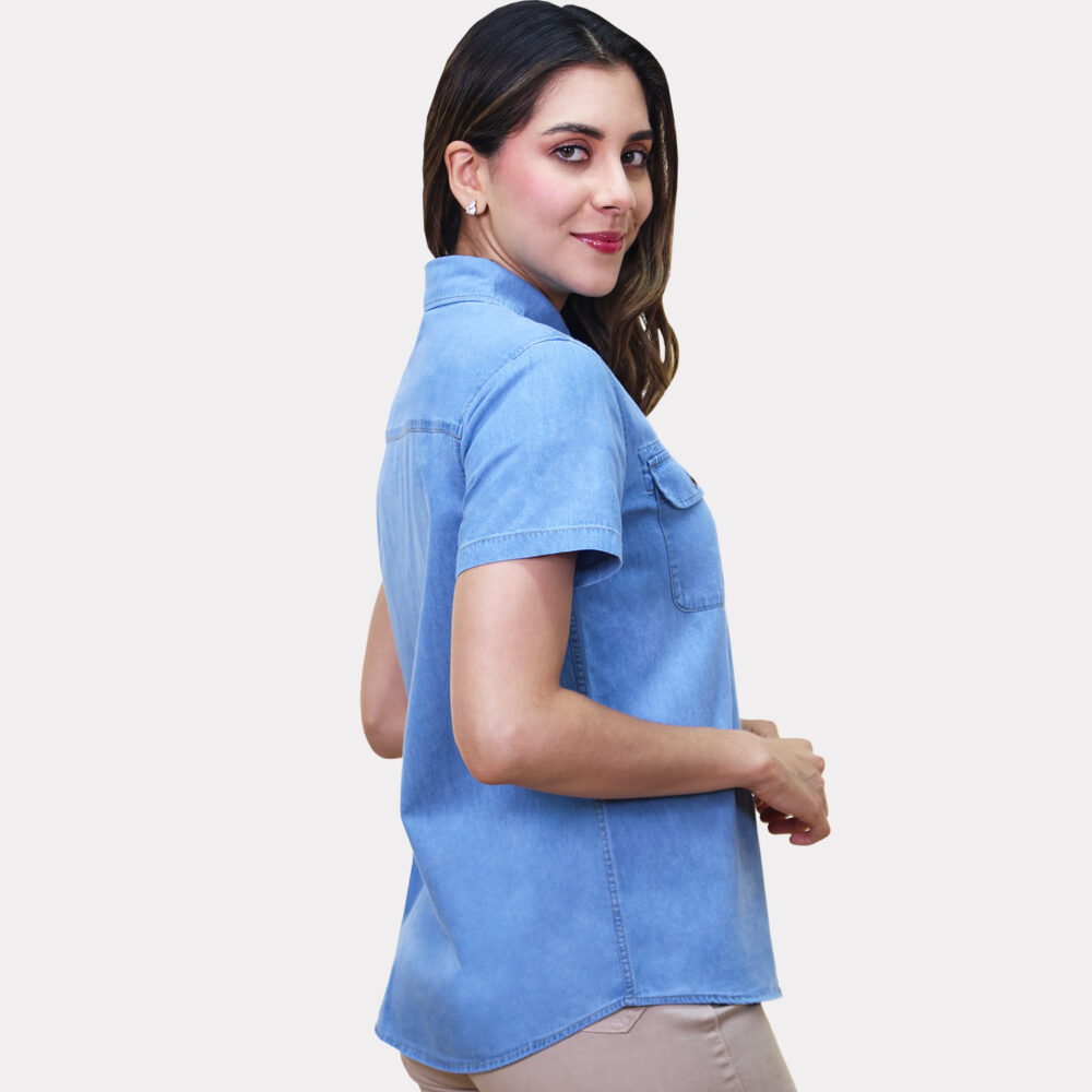 Tipos de jeans mujer y hombre: Descubre cuál te queda mejor - AG 55 BLUSA DENIM CELESTE 1 - Sydney